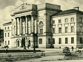 palac mostowski kesz